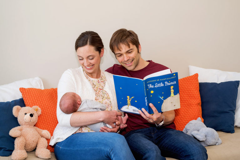 what are lifestyle newborn portraits