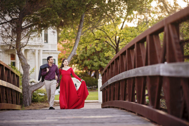 sunset maternity portraits at Shoreline Lake Park