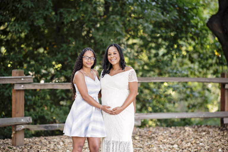 What Is The Best Time Of Day For Maternity Portraits?