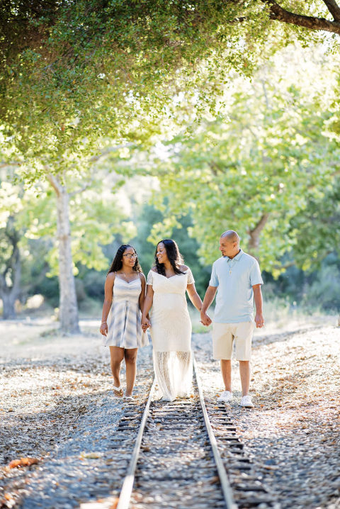 What Is The Best Time Of Day For Maternity Portraits?