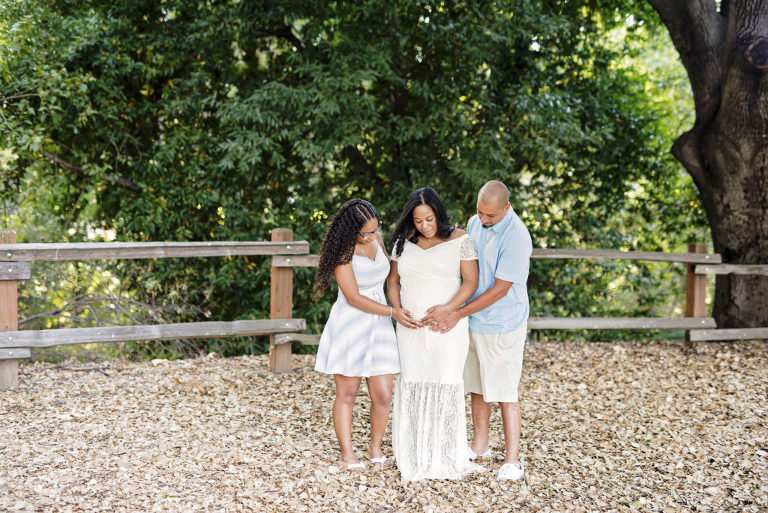 What Is The Best Time Of Day For Maternity Portraits?