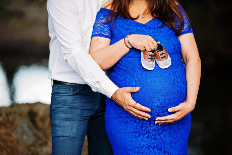 maternity portrait prop ideas