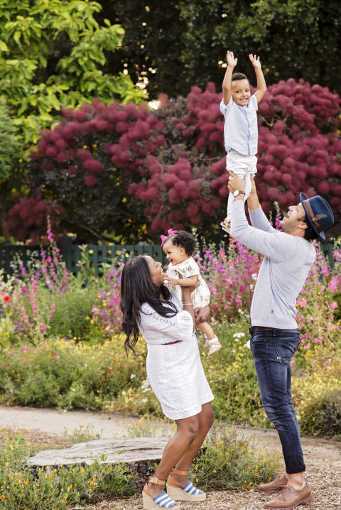 fun family portrait poses with kids