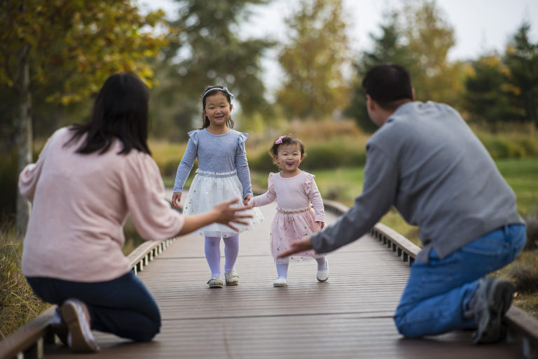 fun family portrait poses with kids