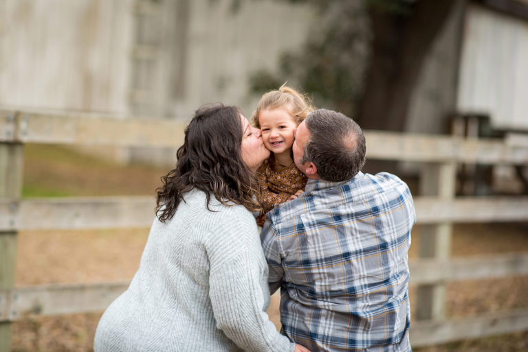 incentivizing kids for family portraits
