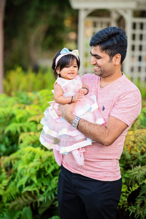 Children Feel Comfortable For Family Portraits