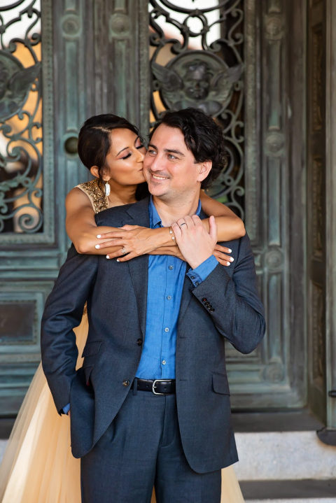 intimate engagement portrait poses