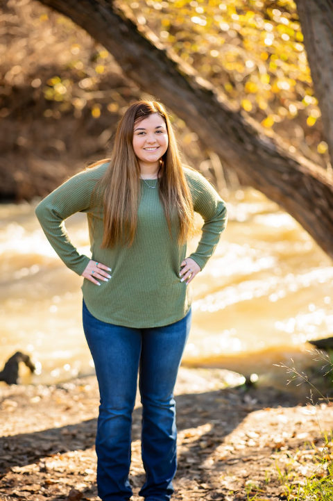 What To Do With Your Hands When Posing For Family Portraits