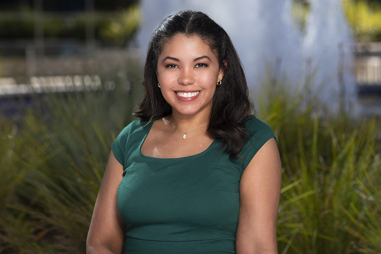 outdoor headshots in Campbell