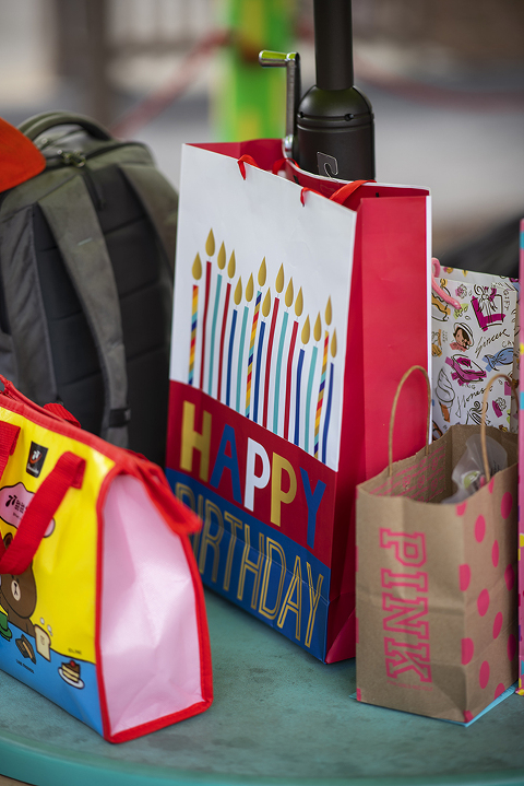 Fun Kids Birthday Party at Happy Hollow - Steven Cotton Photography