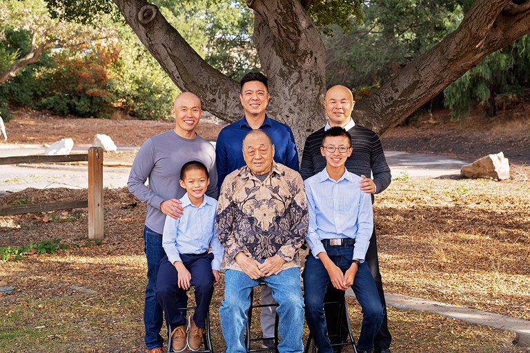 extended family portraits at hellyer park