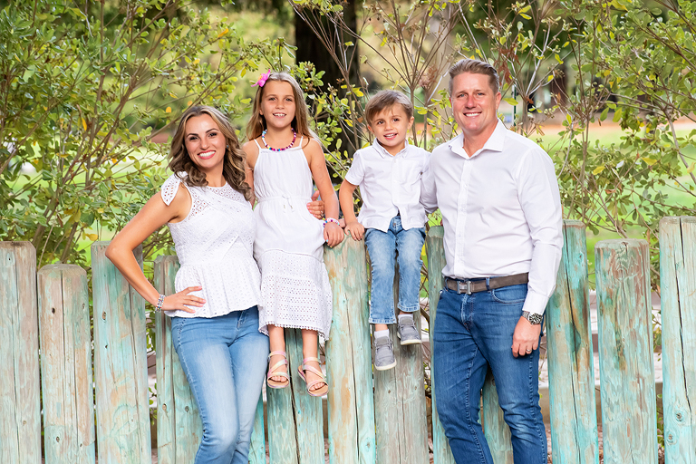 Casual Family Portrait Outfits