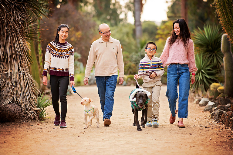 How To Take Family Portraits With Your Pets